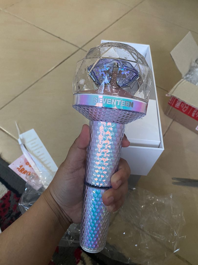 Seventeen Carat Bong ver 2, KWave on Carousell