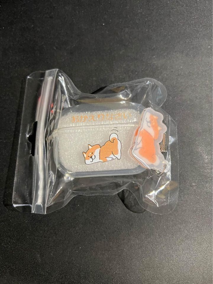 Sony Linkbuds S Case (Category: Earphones) located in Marikina City. Submitted by mariojoshuaaa (Listing ID 1207406243, Image 1). Description: For Free Sony Linkbuds S Case Shipping buyer's expense Pick up: Vista Valley Executive Village, Marikina City (Near S&R Marikina).