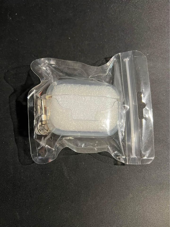 Sony Linkbuds S Case (Category: Earphones) located in Marikina City. Submitted by mariojoshuaaa (Listing ID 1207406243, Image 2). Description: For Free Sony Linkbuds S Case Shipping buyer's expense Pick up: Vista Valley Executive Village, Marikina City (Near S&R Marikina).