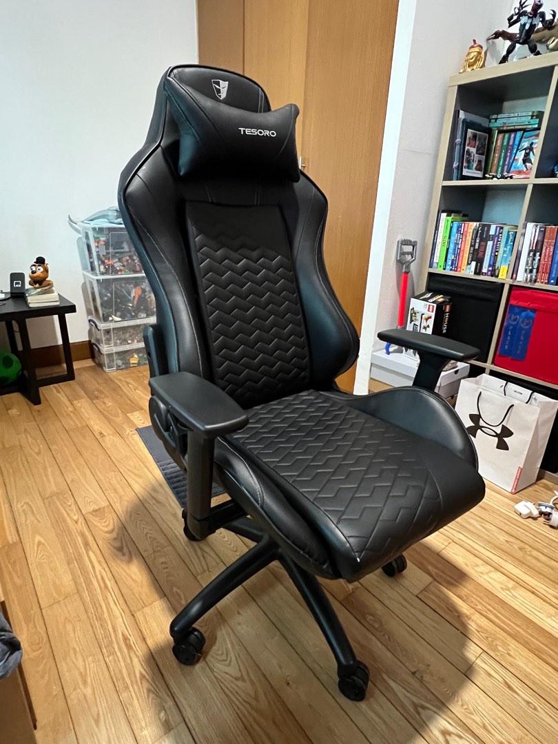 Tesoro store gaming chair