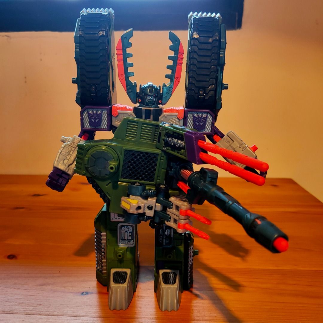 Transformers Armada Megatron with Leader1 Takara 2002 Wave 1 comes