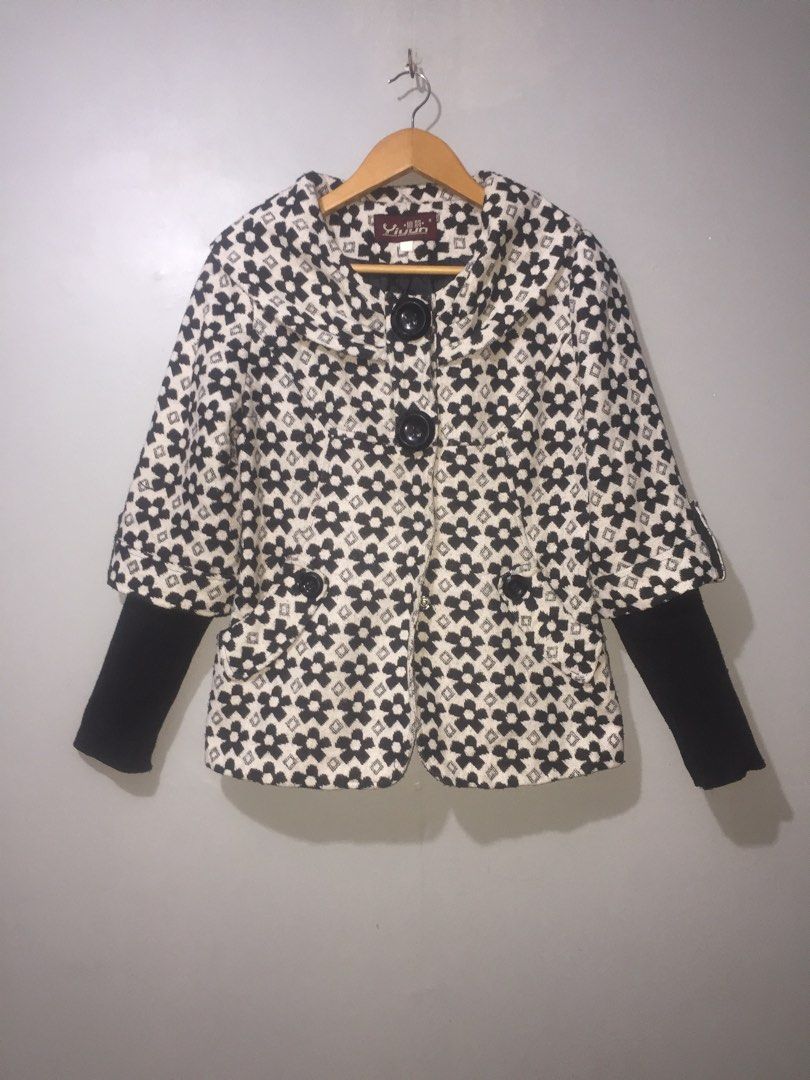 Tweed Blazer, Women's Fashion, Coats, Jackets and Outerwear on Carousell