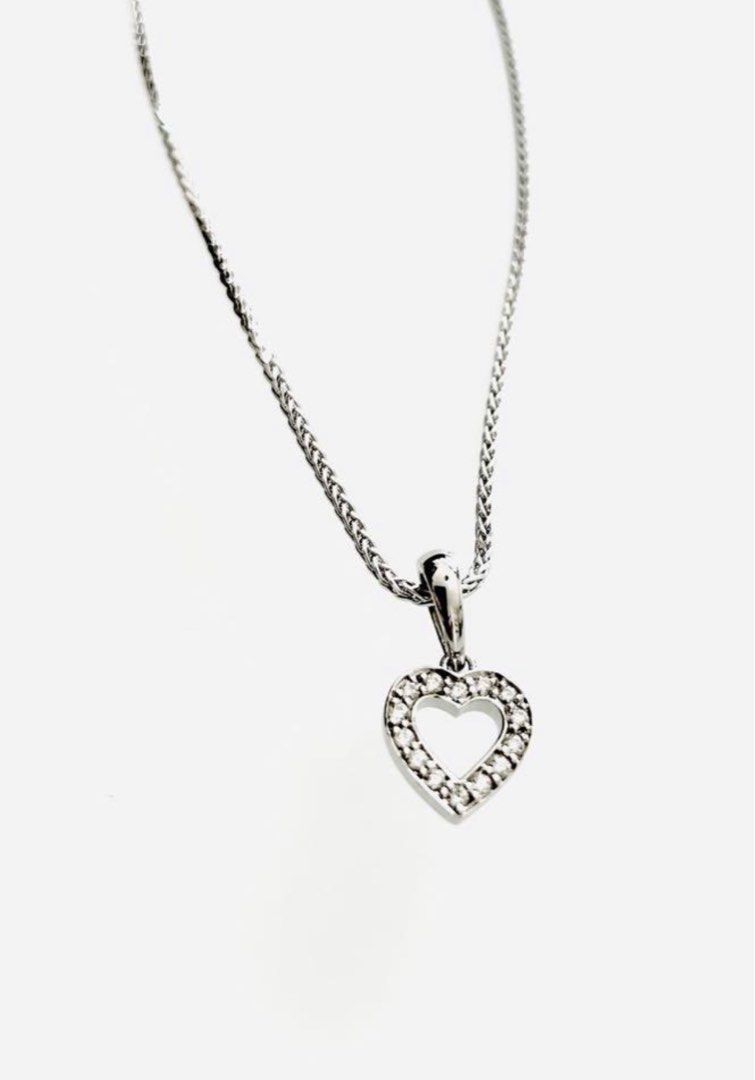 Tanishq heart shaped diamond platinum necklace Women s Fashion