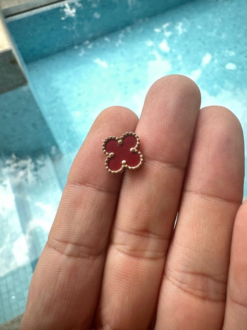 Vca sweet 2025 alhambra earrings