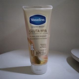 Vaseline Gluta Hya 200 ML Baru