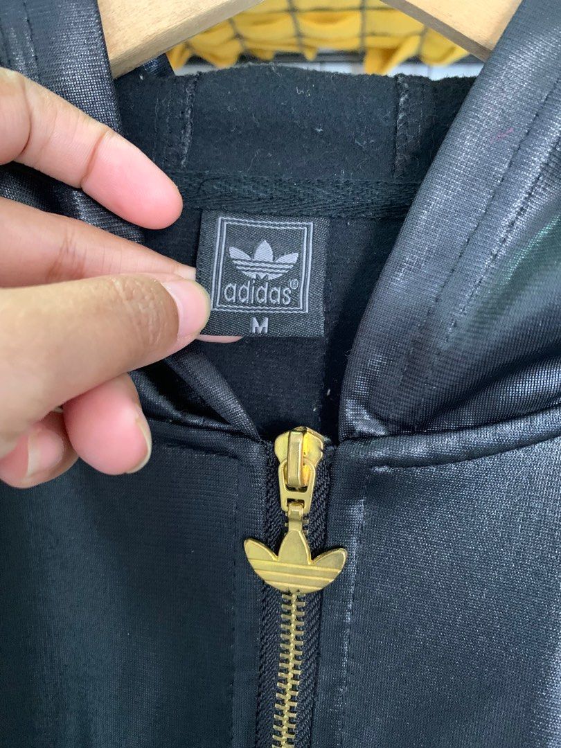 Adidas chile 62 hoodie store