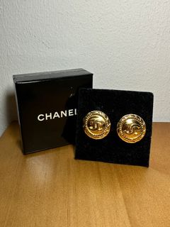 (Category: ) located in . Submitted by styled_inchanel (Listing ID 1207375777, Image 1). Description: .