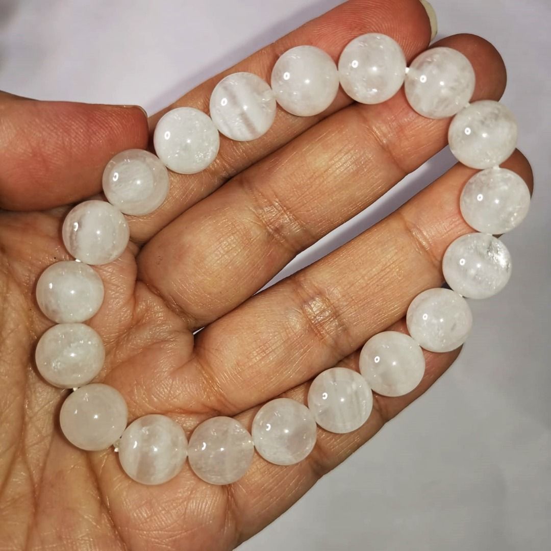 White on sale quartz bracelet