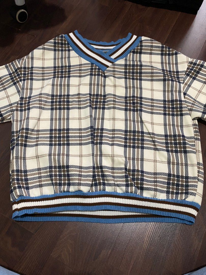 Checkered pullover discount