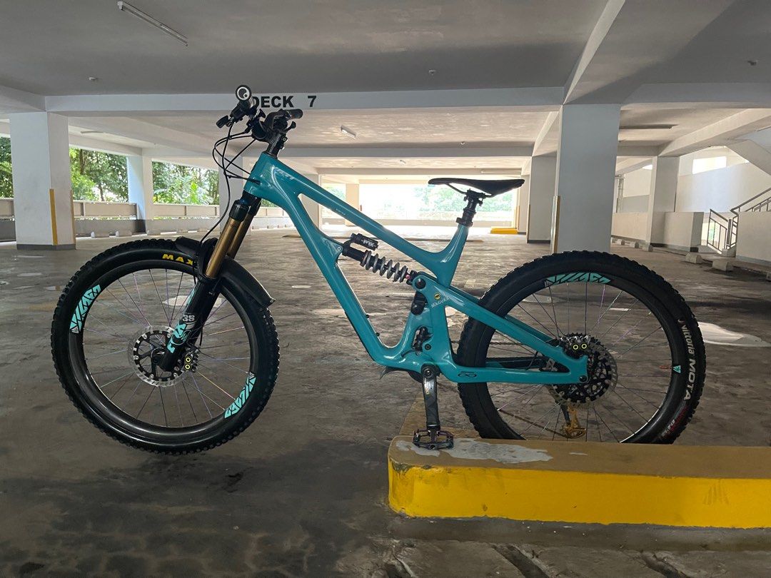 Yeti 165 deals
