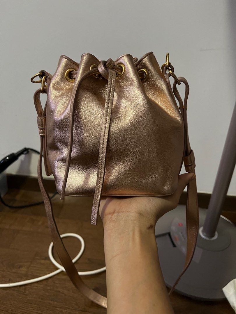 YSL 25S Y SMALL BUCKET 29 IN DESERT DUST AND BRICK CANVAS GOLD HARDWARE