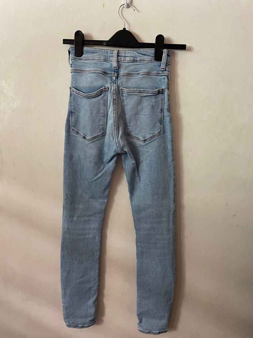 Zara Blue Skinny Jeans (Category: Jeans) located in Quezon City. Submitted by smallpetite (Listing ID 1207256183, Image 3). Description: Bought from Zara last July 2022 Never used, no tag Size 34.