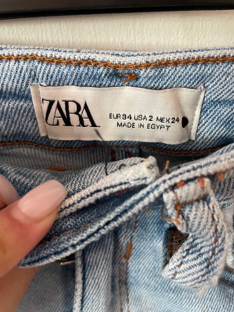 Zara Blue Skinny Jeans (Category: Jeans) located in Quezon City. Submitted by smallpetite (Listing ID 1207256183, Image 2). Description: Bought from Zara last July 2022 Never used, no tag Size 34.