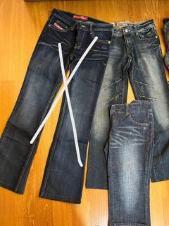 9 pairs of Jeans