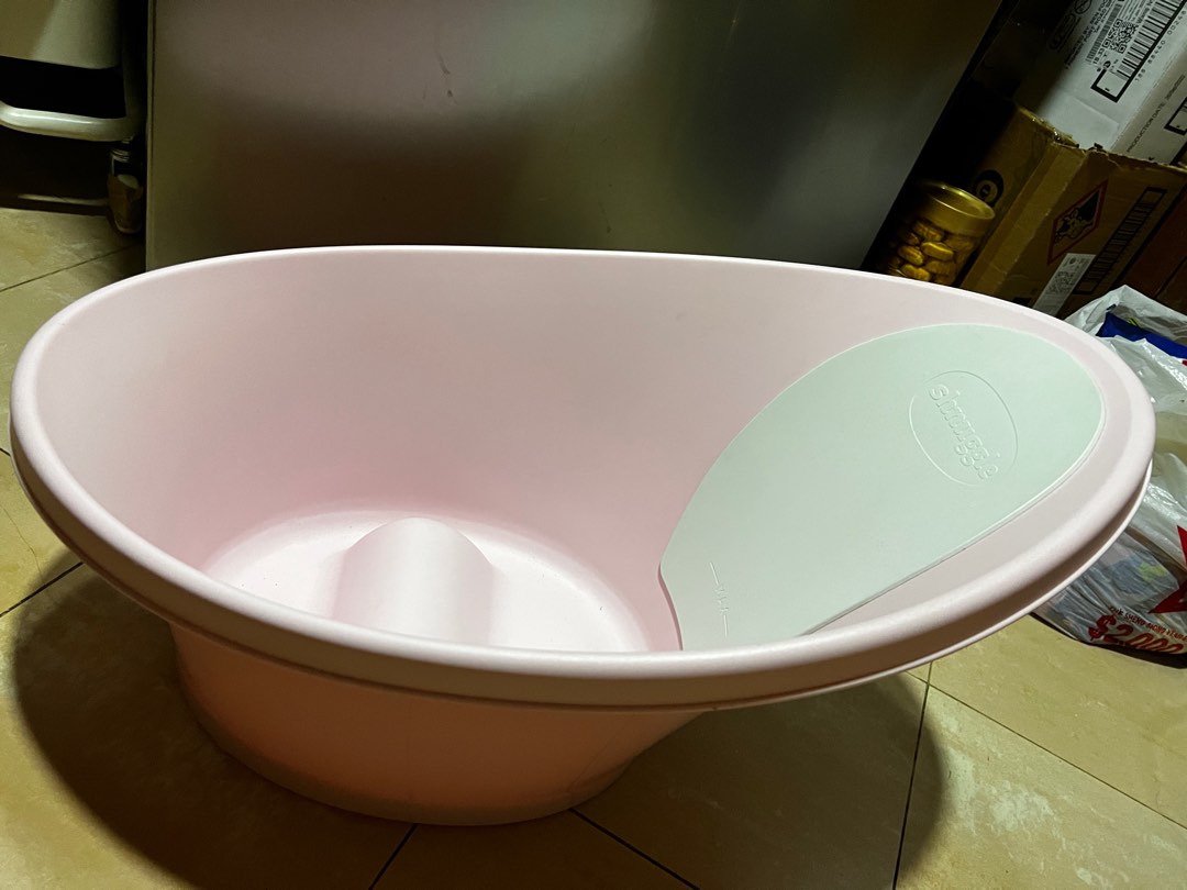 12 year old baby bathtub, Babies & Kids, Bathing & Changing, Bathtub