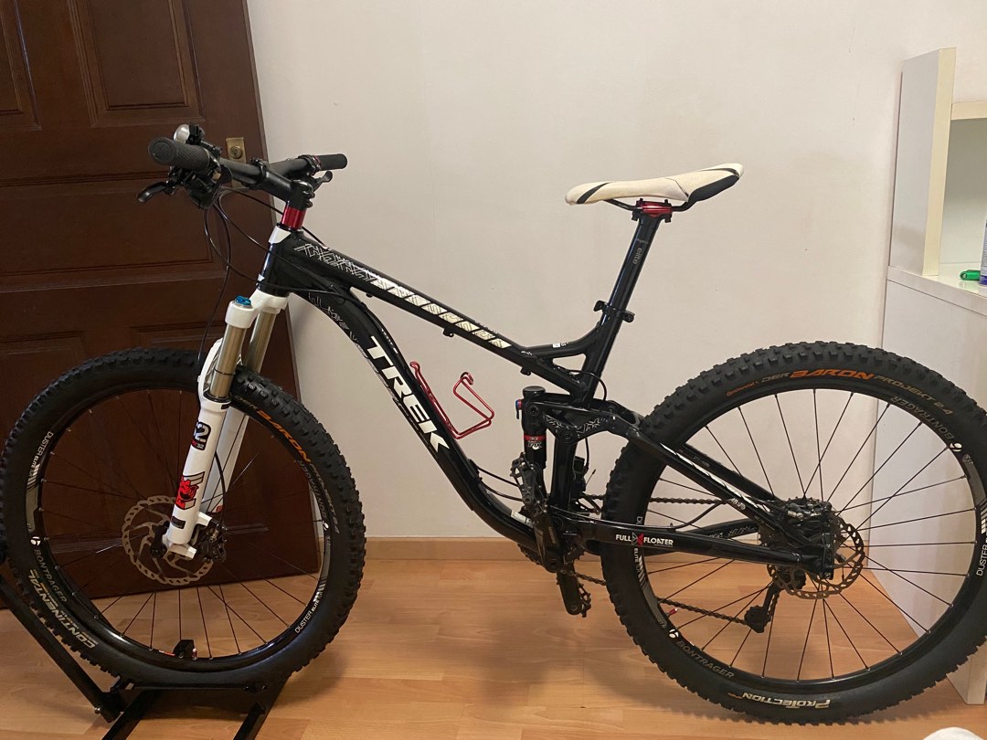 TREK Trek Fuel EX 8 27.5 Sports Equipment Bicycles