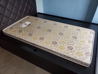（分類：）位於 。 由 emilycheers 提交（商品編號 1212358478，圖片 1）。簡介： 。