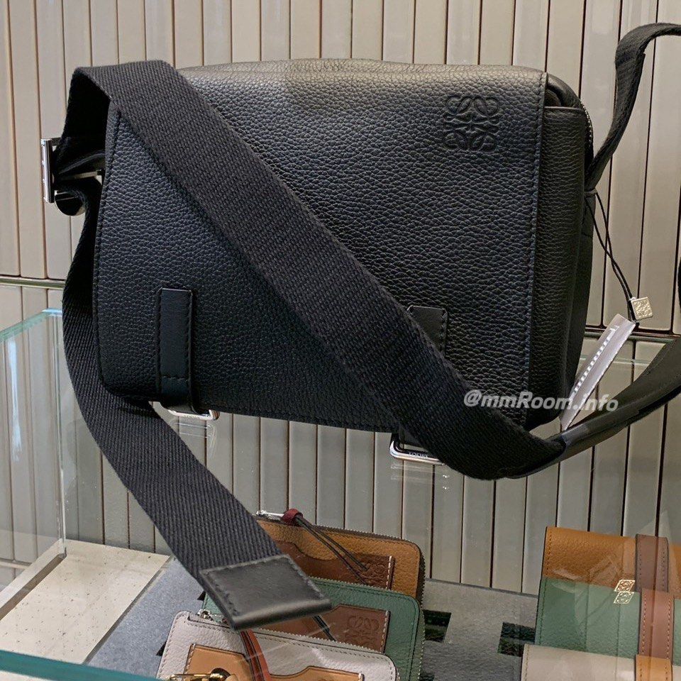 Loewe discount military xs