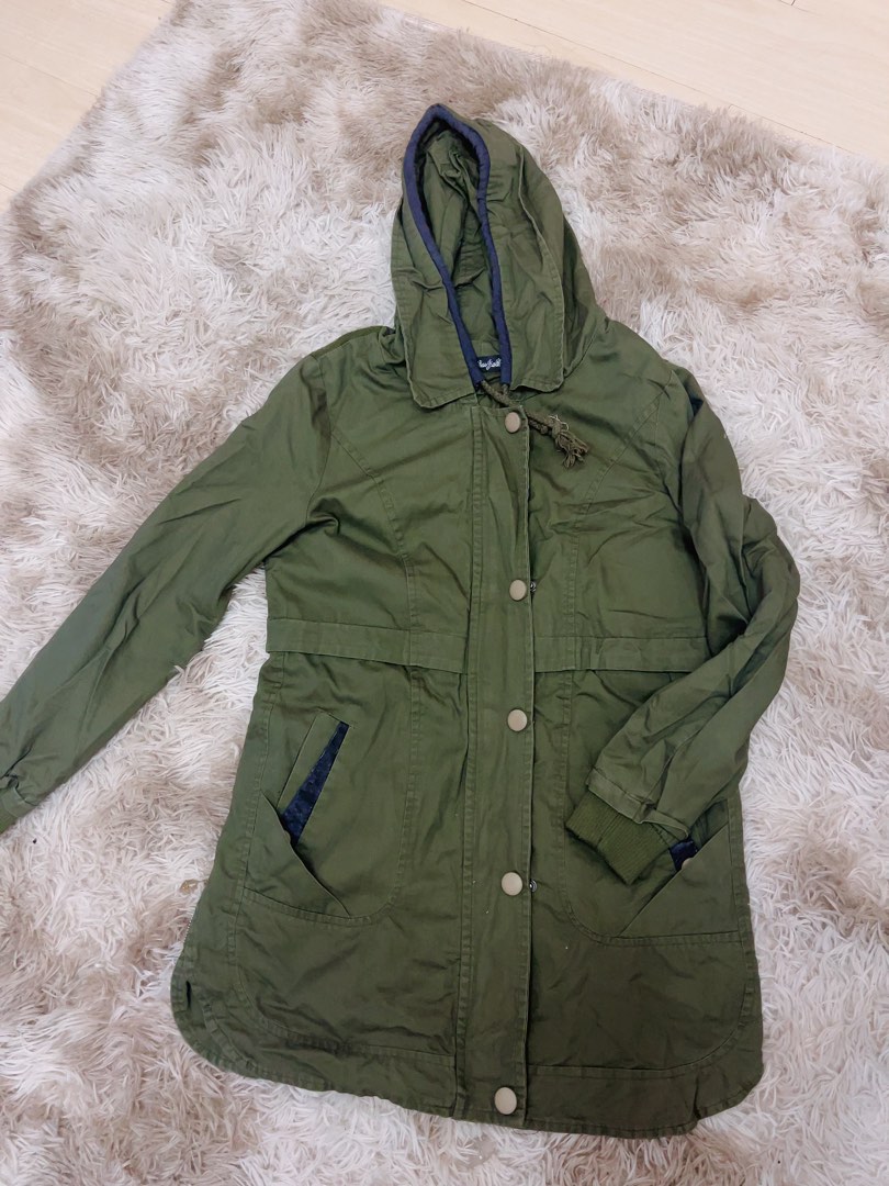 Army green Parka Jacket, Women's Fashion, Coats, Jackets and Outerwear on Carousell