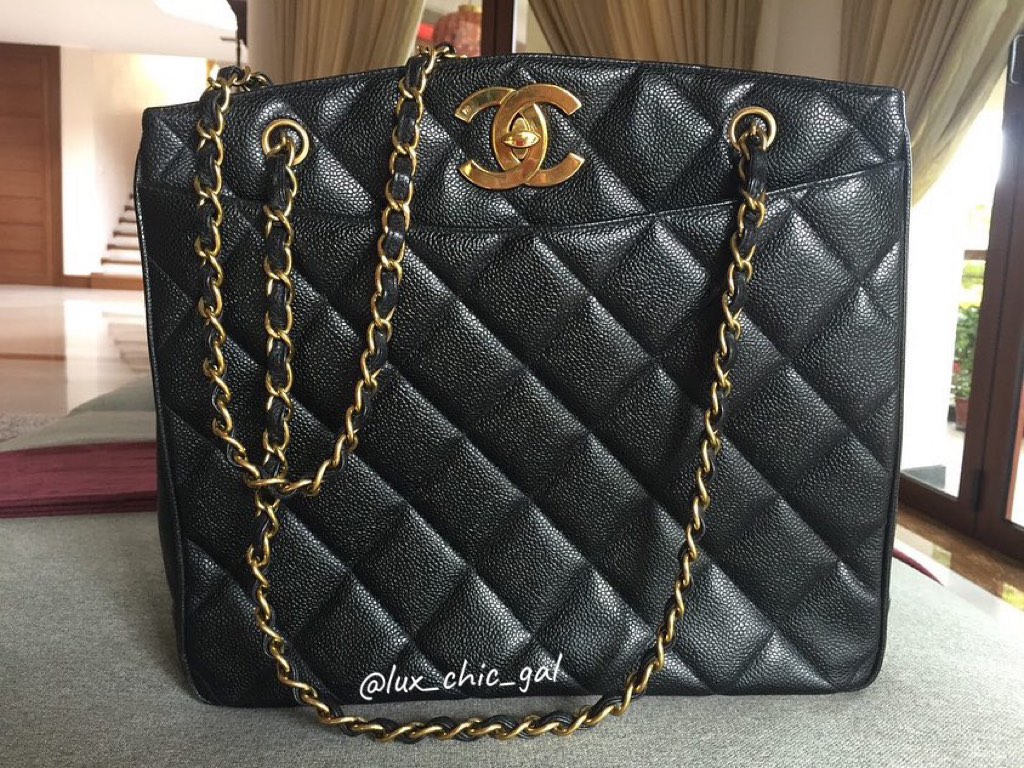 AUTHENTIC CHANEL Caviar Big CC Shoulder Tote Bag 24k Gold Hardware ❤️,  Luxury, Bags & Wallets on Carousell