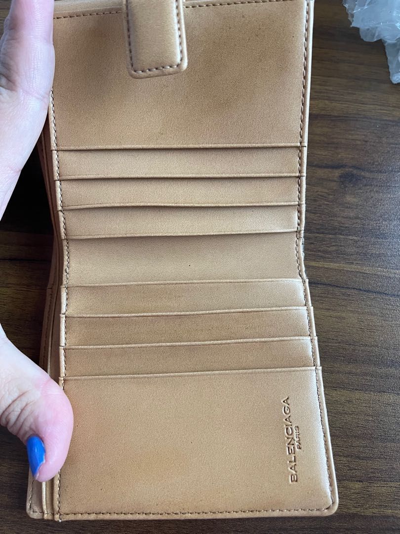 vintage balenciaga wallet (Category: Luxury Bags & Wallets) located in Antipolo. Submitted by ambercs (Listing ID 1212283644, Image 3). Description: auth balenciaga wallet compact wallet preloved in good condition cleaning lang need.