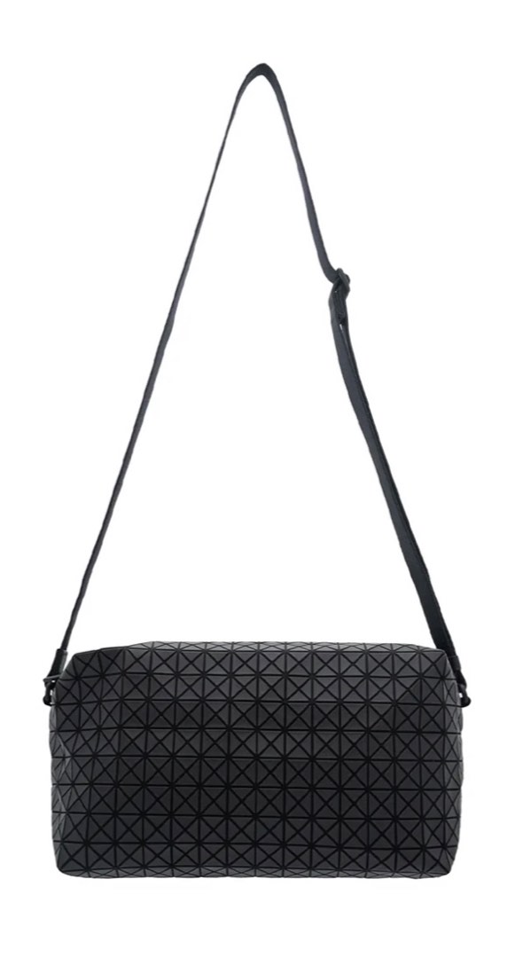 BAO BAO ISSEY MIYAKE Saddle Bag Crossbody (Black), Women's Fashion ...