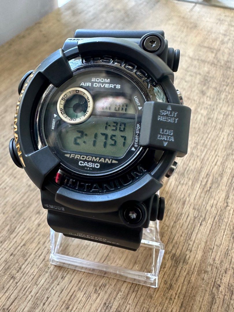 Casio g shock frogmen DW-8200BM-1T, 名牌, 手錶- Carousell