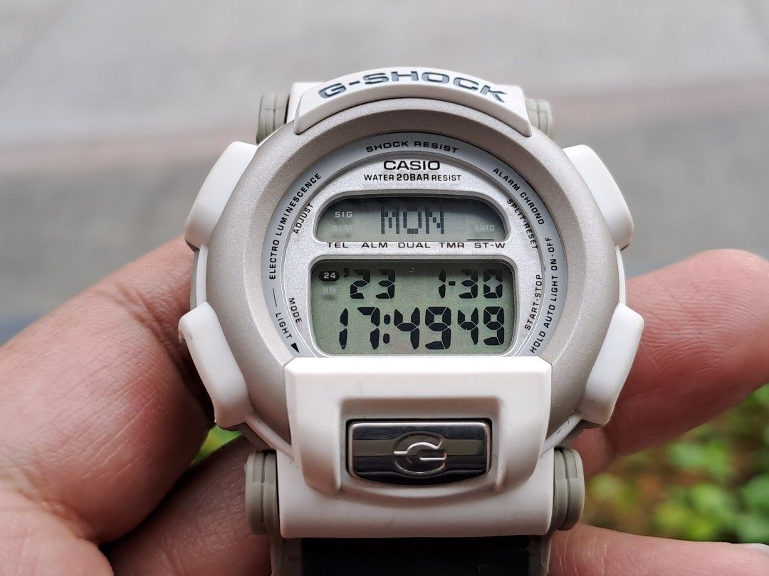 CASIO（カシオ）G-SHOCK Rock u0026 Native ホワイト/グレー-