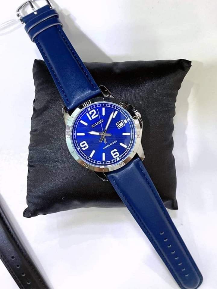 CASIO COLLECTION Mod. CASUAL. LEATHER - WHITE main image 1