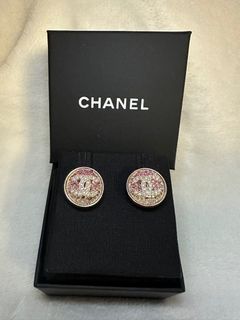 Chanel Earrings 23P 粉紅漸變石