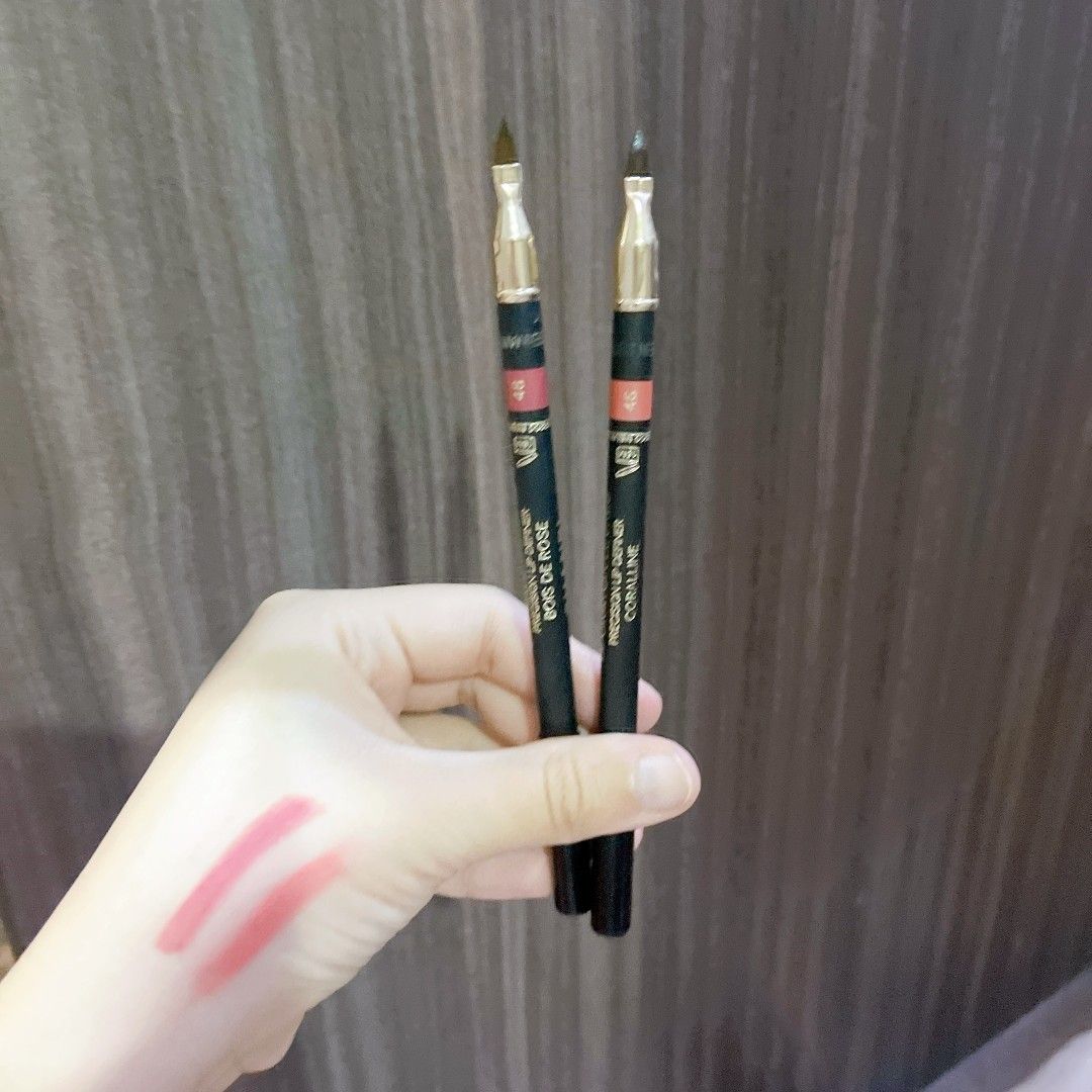 Chanel lip liner, Kesehatan & Kecantikan, Rias Wajah di Carousell