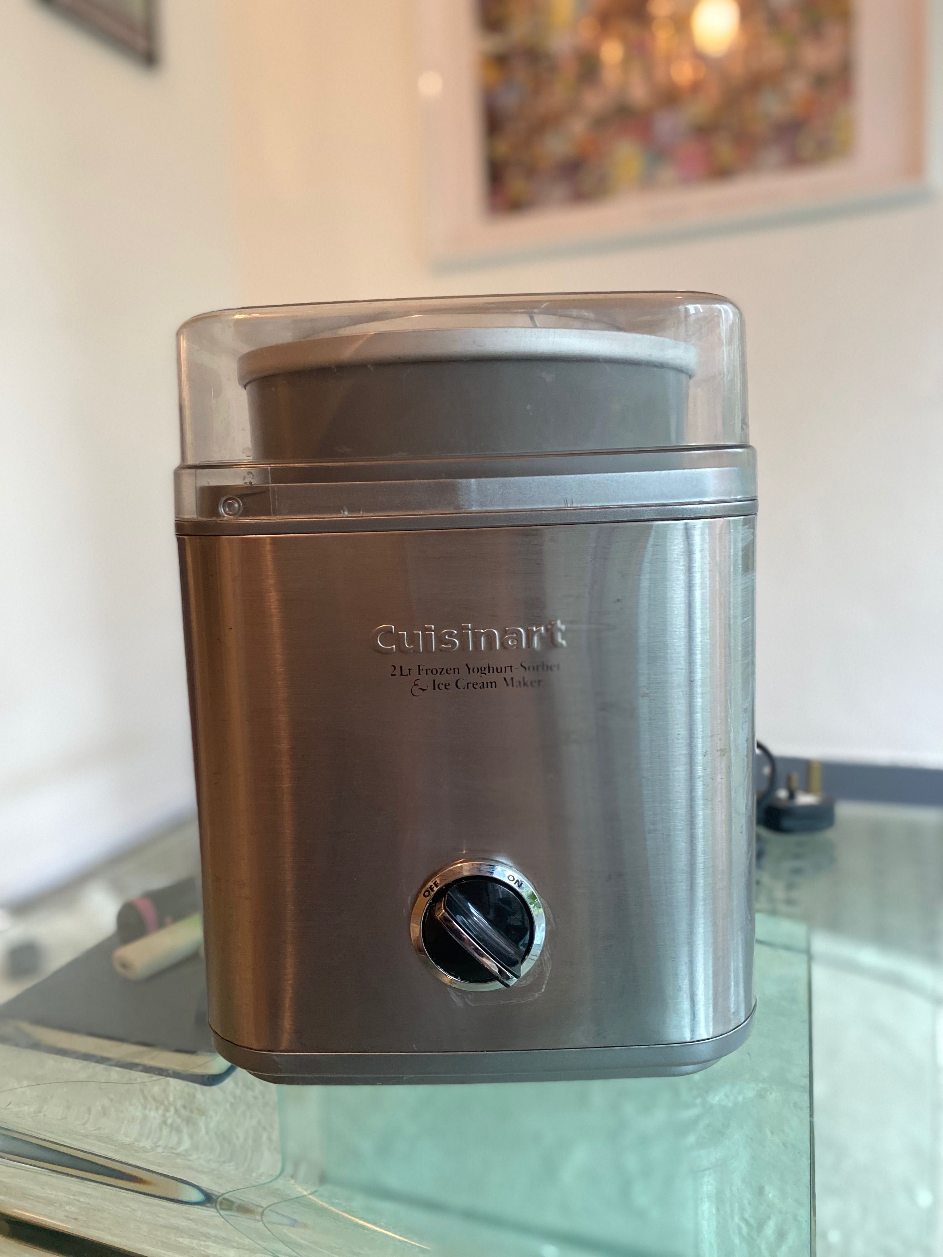 Cuisinart 2 quart ice cream maker, TV & Home Appliances, Kitchen