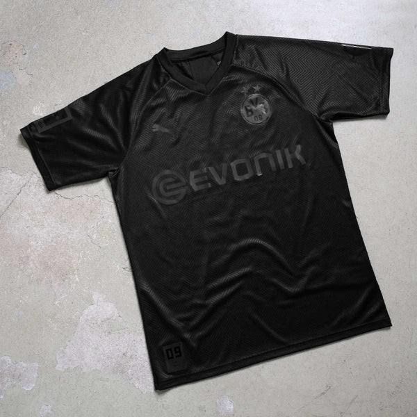 Dortmund Blackout Kit Men s Fashion Activewear on Carousell