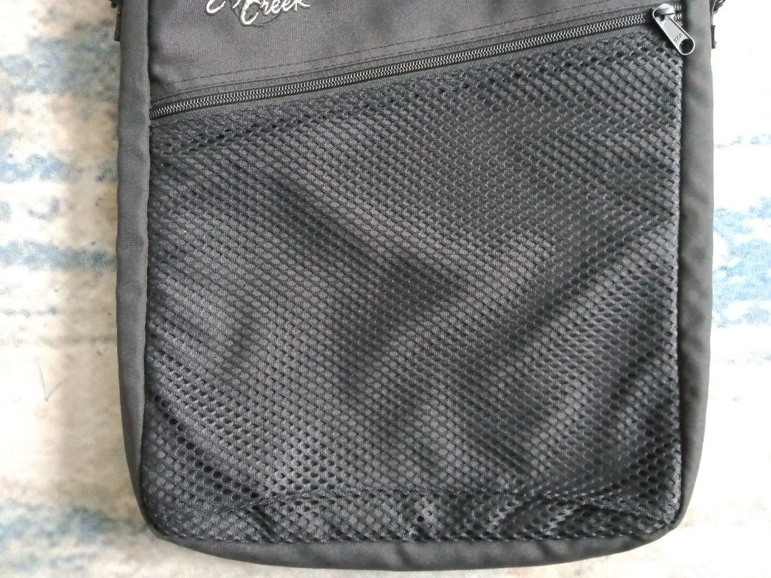 EAGLE CREEK OUTDOOR MESH SLING BAG HIKING CAMPING TRAVEL GEAR