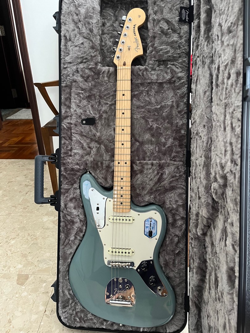 Fender american professional jaguar sonic grey hot sale
