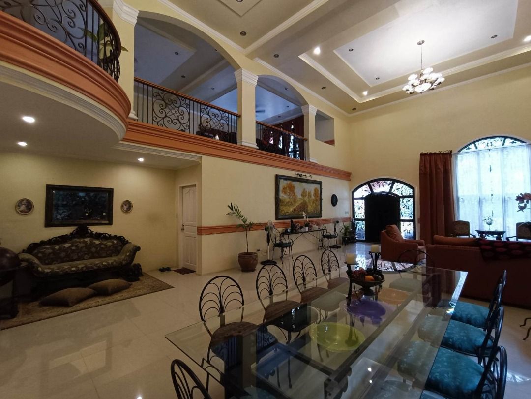FLOOD FREE 5 bedroom house and lot for sale in Cainta Brookside Hills