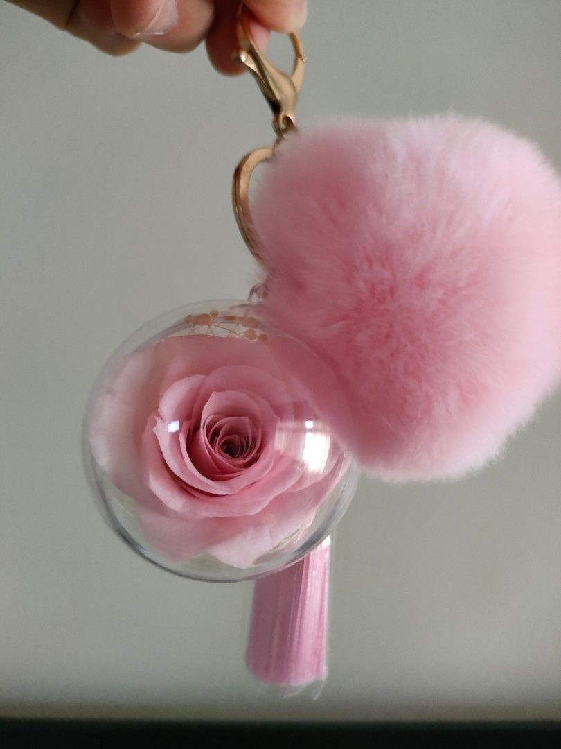Puff ball keychain store