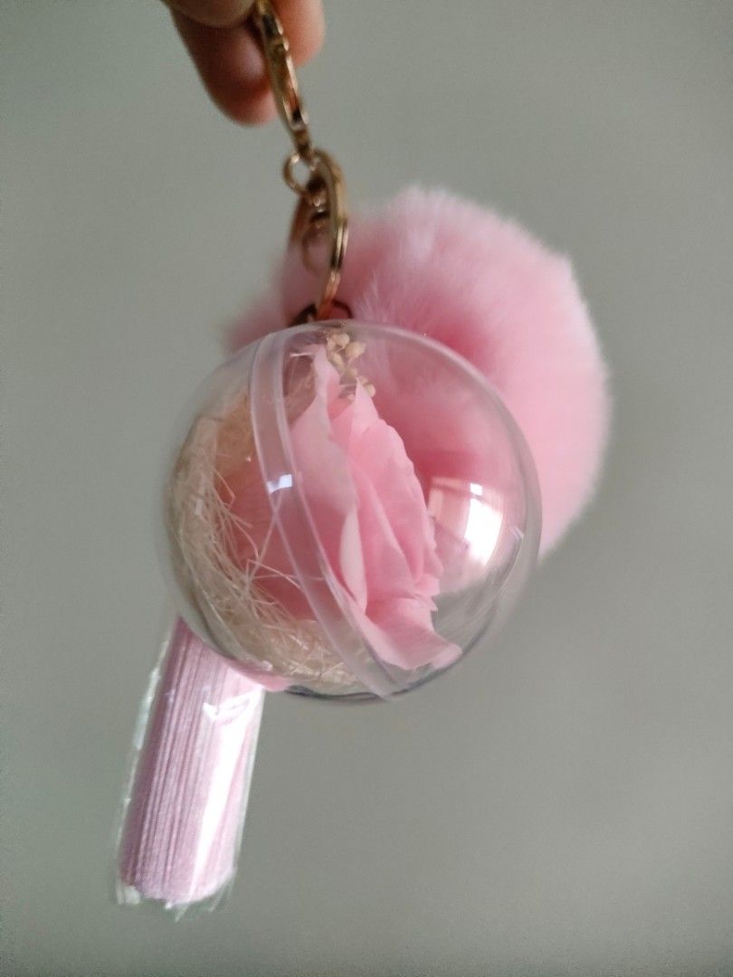 Flower in Acrylic ball Puff ball keychain Women s Fashion