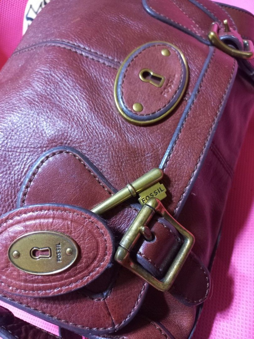 Fossil vintage bag, Luxury, Bags & Wallets on Carousell