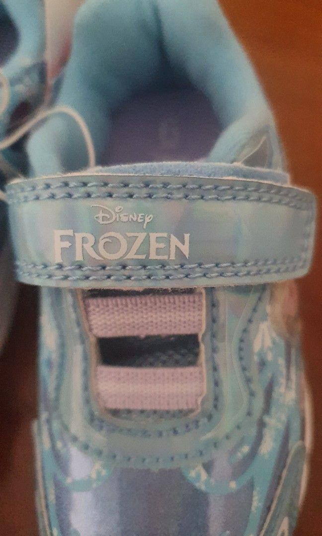Frozen light up clearance slippers