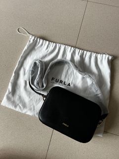 (Category: ) located in . Submitted by bikinini (Listing ID 1212337264, Image 1). Description: .