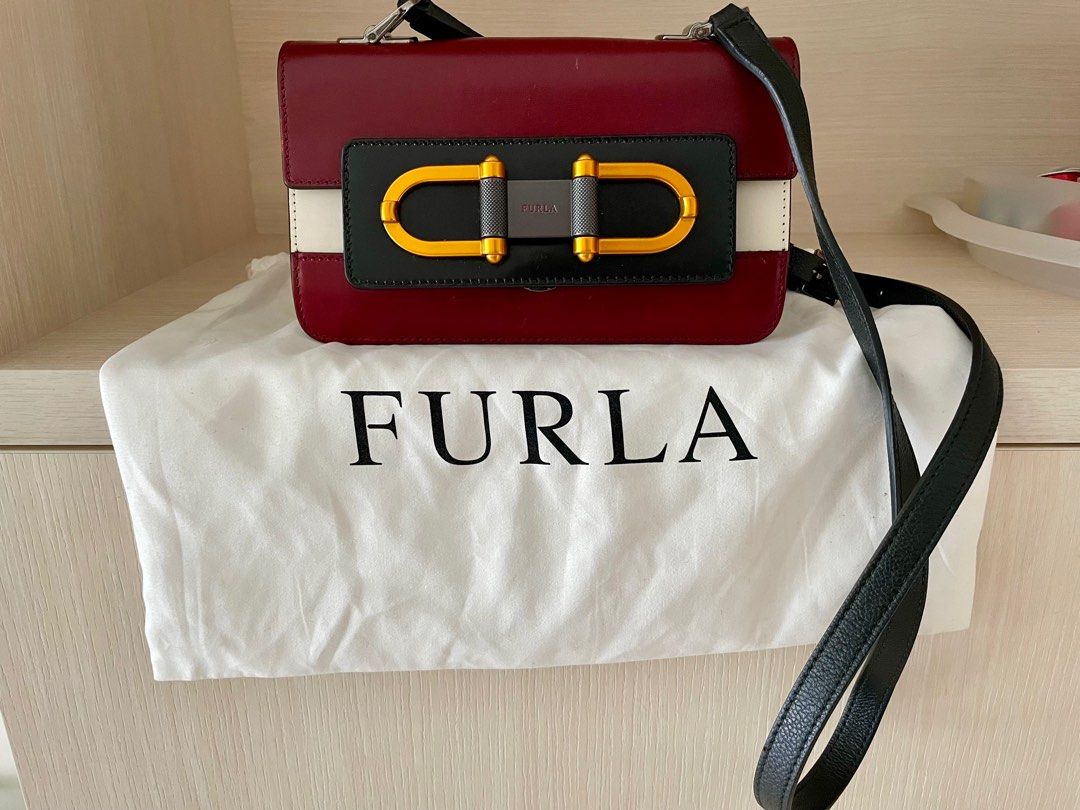 Furla hotsell bellaria price