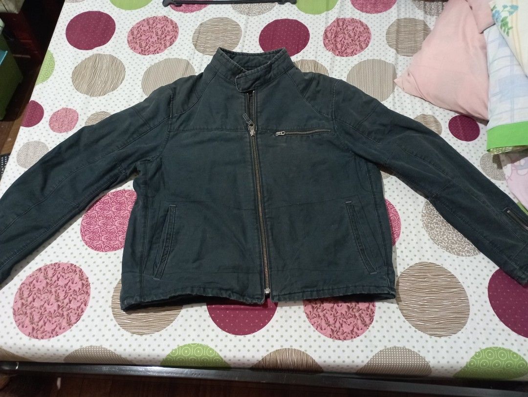 Gap Motorcycle Jacket (Category: Coats, Jackets and Outerwear) located in Mandaluyong City. Submitted by jvc_9696 (Listing ID 1212394809, Image 1). Description: Gap 1969 Motorcycle Jacket Well used Size XL W 24 in L. 29 in Shoulder 20 in Issue shown on last pic.