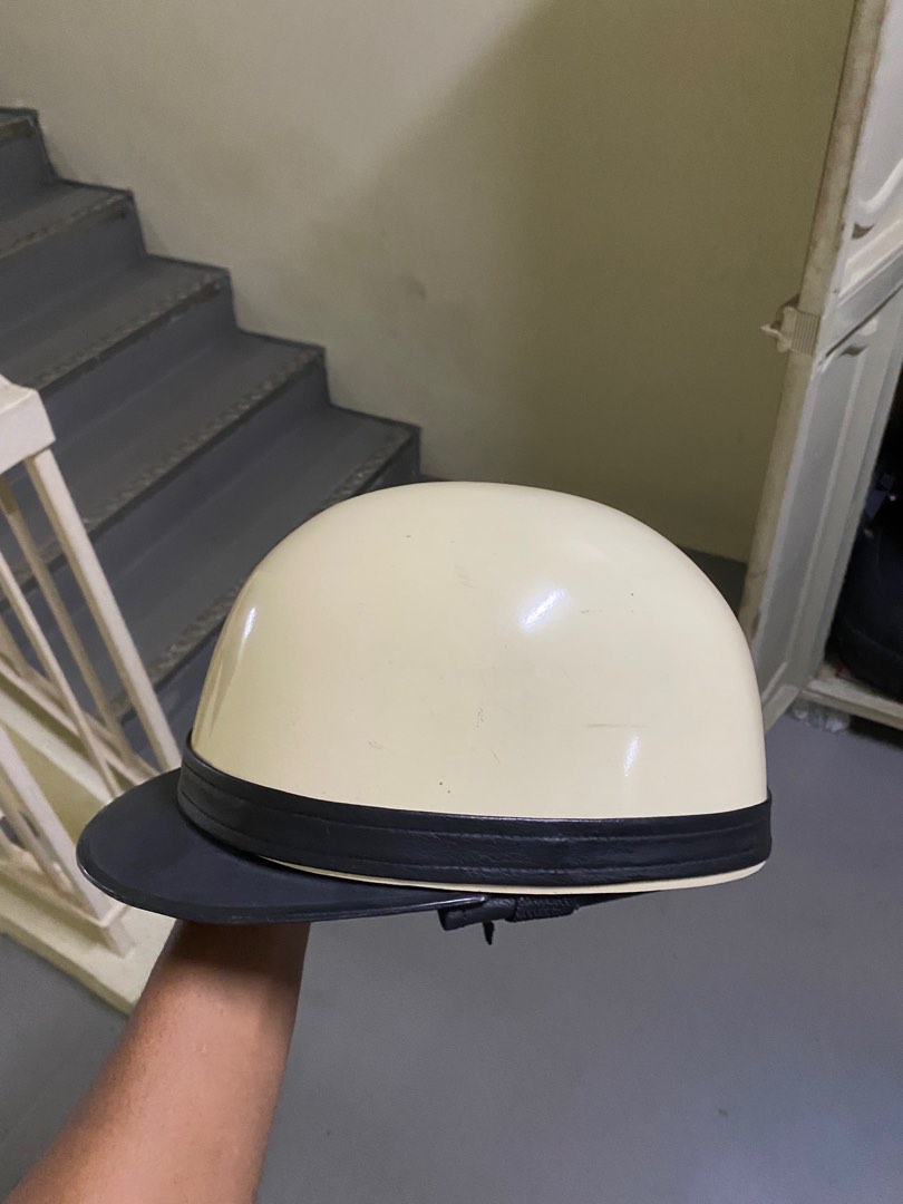 Half helmet vespa, Motorcycles, Motorcycle Accessories on Carousell