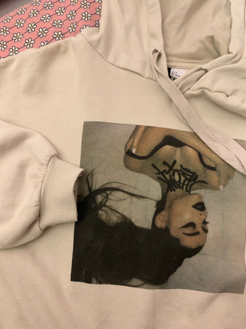 H M ARIANA GRANDE BAGGY CROPTOP HOODIE Women s Fashion Tops