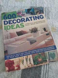 Interior design book - 600 decorating ideas by Tessa E