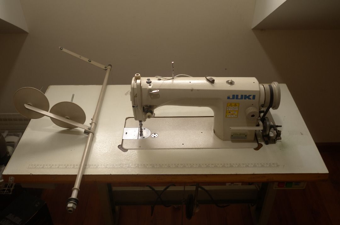 JUKI DDL-8700 High-Speed, 1-Needle, Lockstitch Sewing Machine.