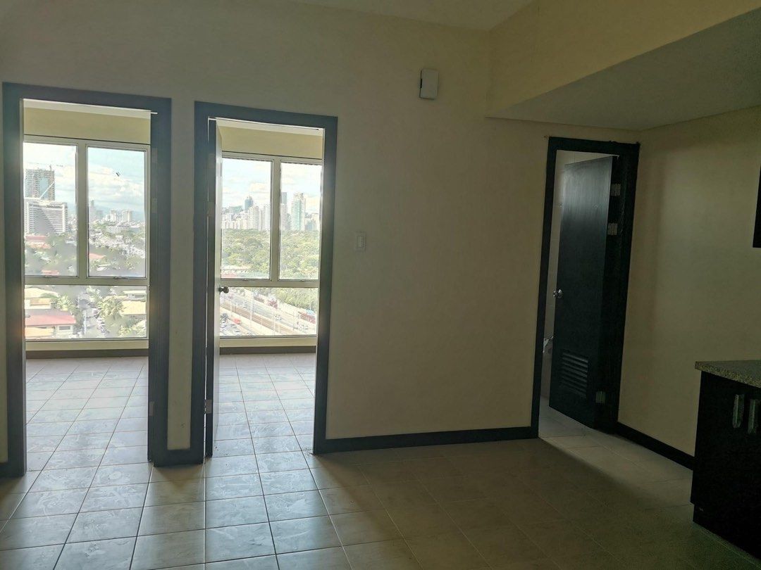 LIPAT AGAD CONDO RENT TO OWN MAKATI EDSA MAGALLANES NAIA TAFT MANILA