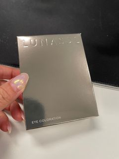 （分類：）位於 。 由 style__nnnnn 提交（商品編號 1212285335，圖片 1）。簡介： 。