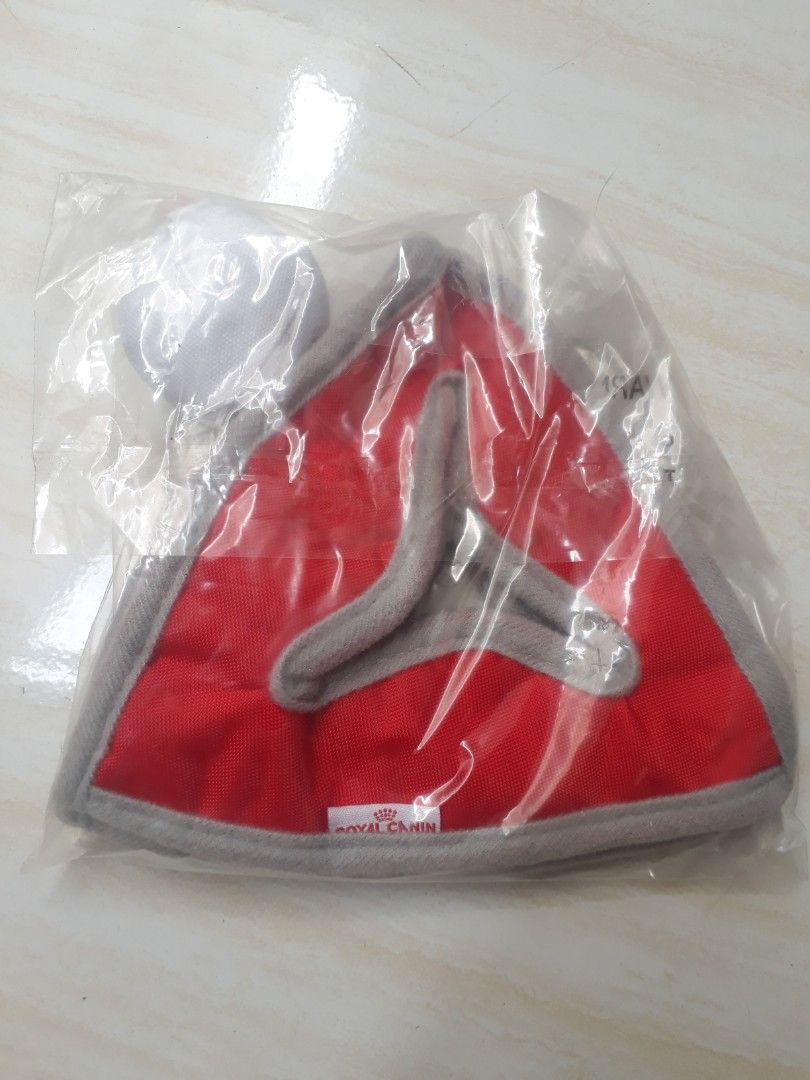 Catnip Ball and Pyramid Kitten Toys by Royal Canin, Perlengkapan Hewan